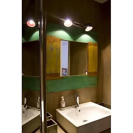 Korissia Sleeps 10 With Pool Air Con And Wifi